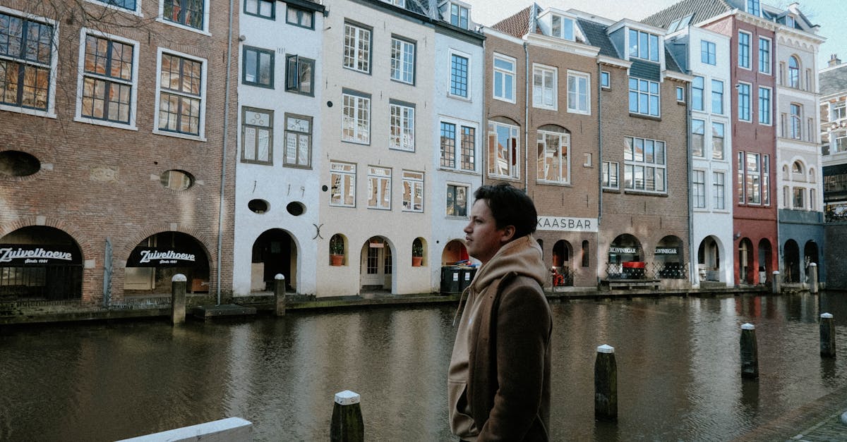 Networking and Speaking: Building Connections in Dutch Workshops