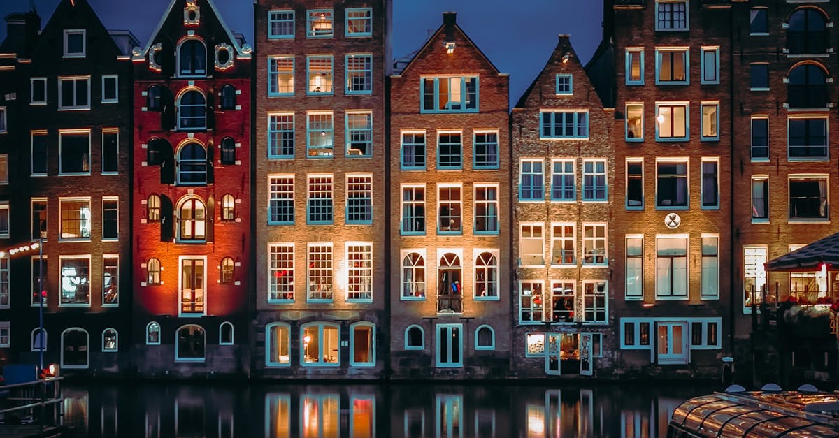 Storytelling Through Music: Traditional Dutch Folklore Experiences